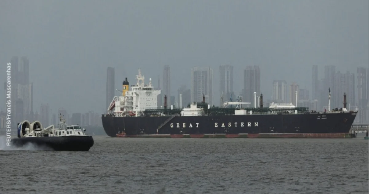 Kapal milik Perancis Lewati Selat Hormuz