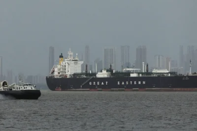 Kapal milik Perancis Lewati Selat Hormuz